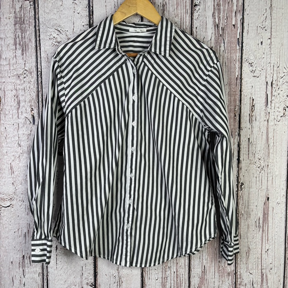 Maurices 90s Prep Stripe Button Up Shirt Black White Size Small 100% Cotton Top